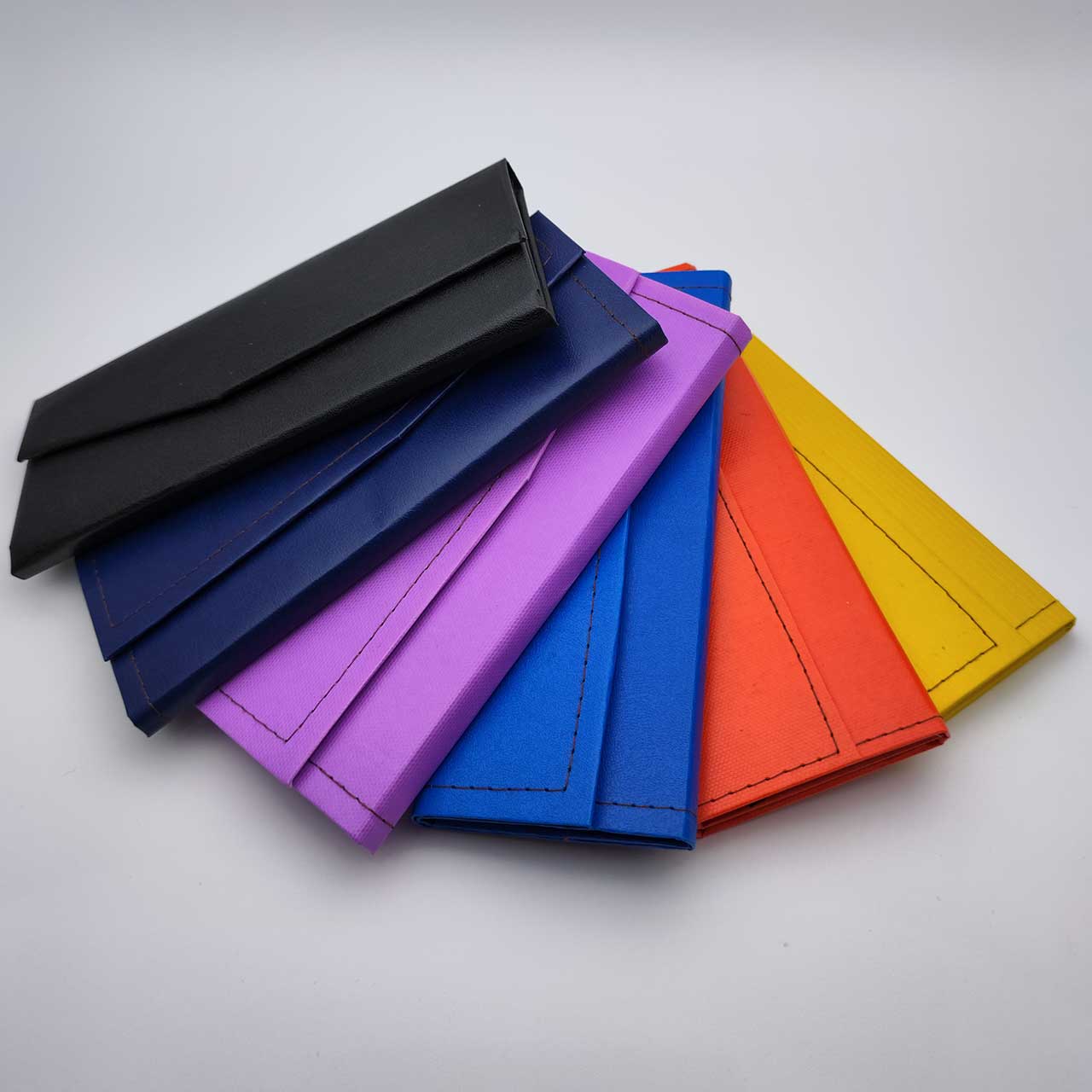 قاب عینک تاشو کد 01